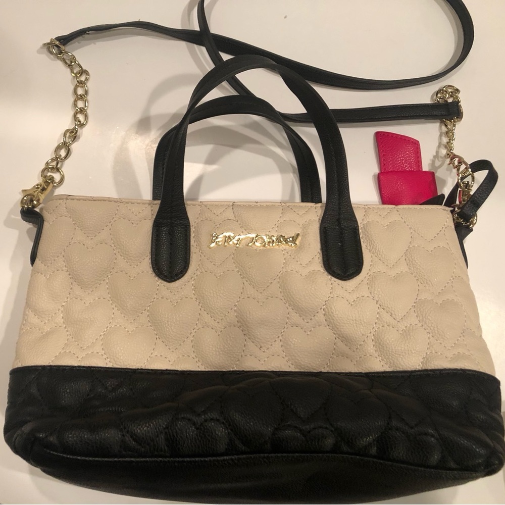BetsyJohnson quilted purse with hot pink bow.